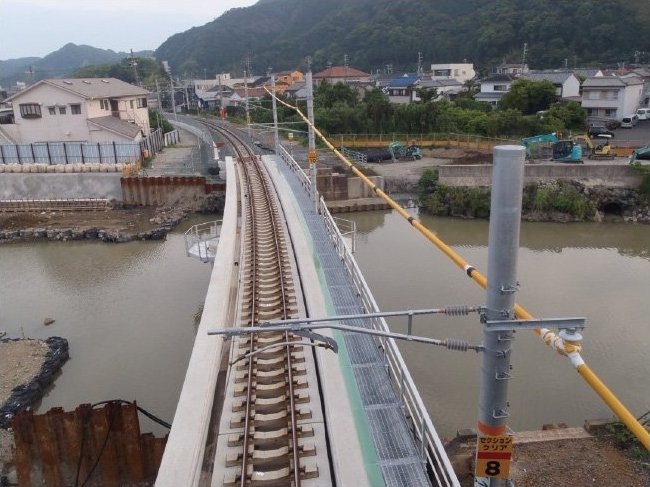 那智川橋りょう流出に伴う軌道新設
