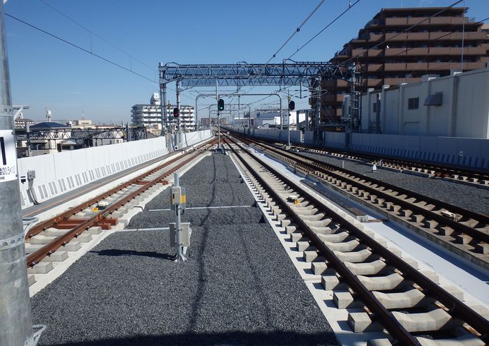 東岸和田高架軌道新設